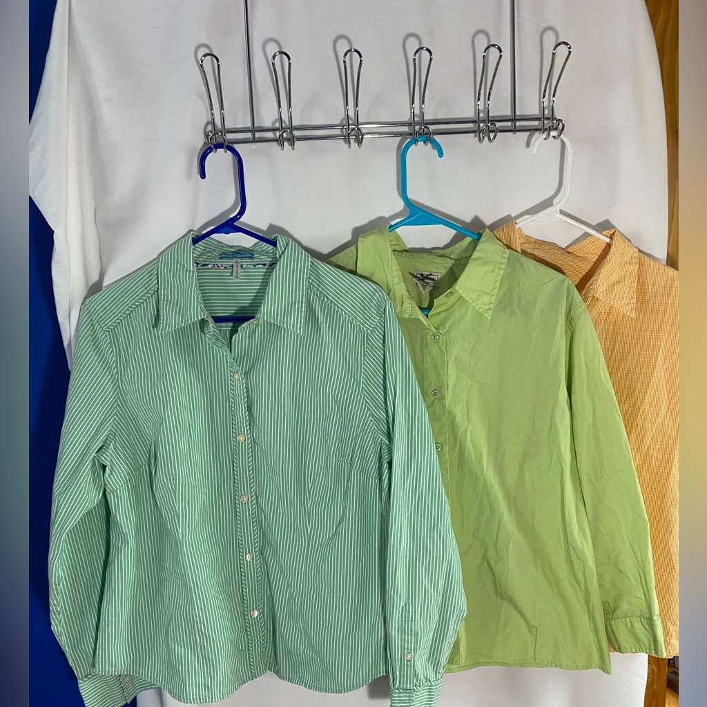Women’s Button-Up Shirt, Size Xl